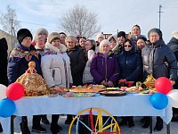 Наш женский коллектив –  как цветущий сад