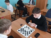 Состоялись соревнования по шахматам и шашкам