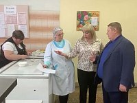 В сельской школе высоко оценили инициативу Володина по бесплатному питанию