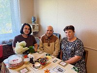 В 80 лет юбиляр остается активным и бодрым
